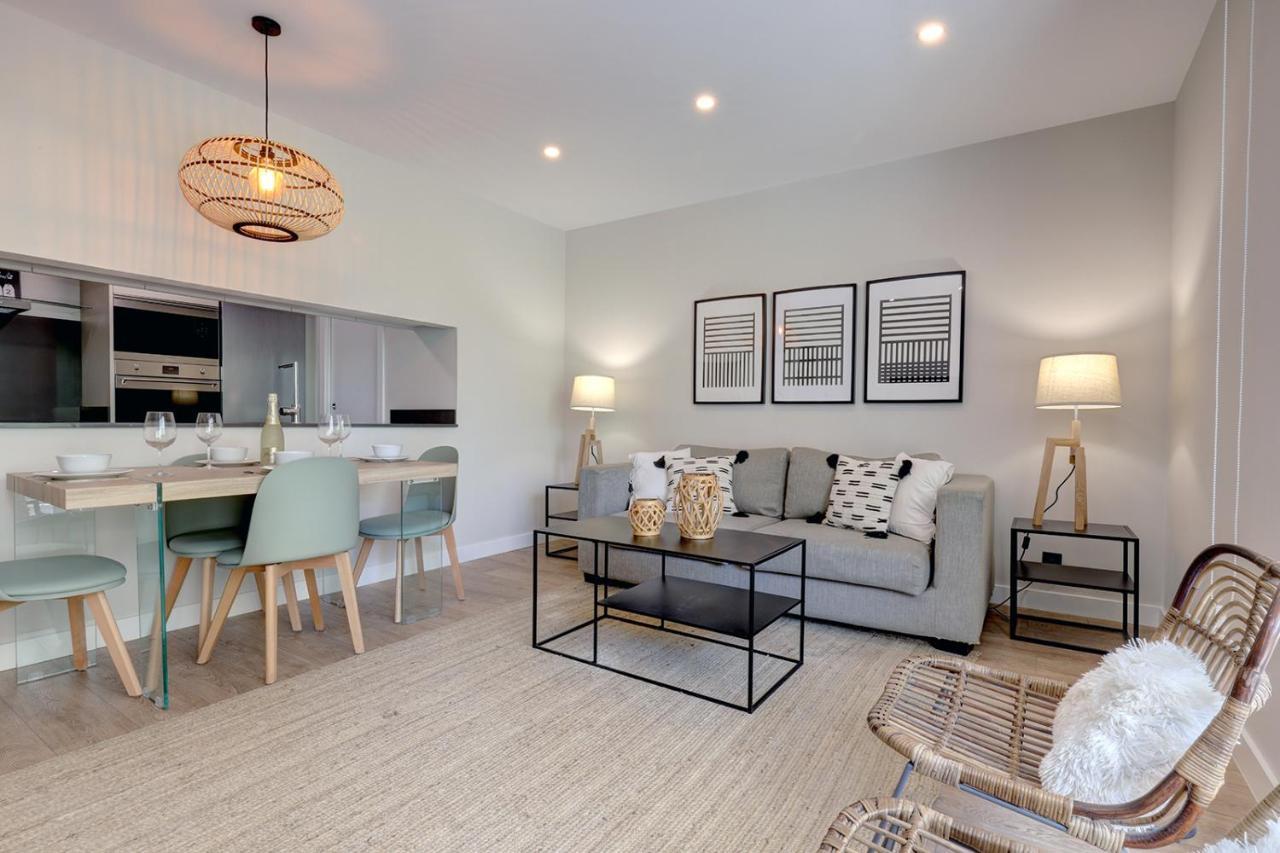 Stylish 2 Bedroom Apartment In Estepona Old Town Buitenkant foto