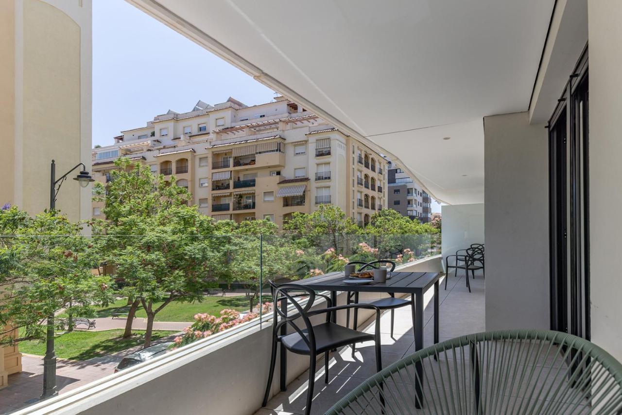 Stylish 2 Bedroom Apartment In Estepona Old Town Buitenkant foto