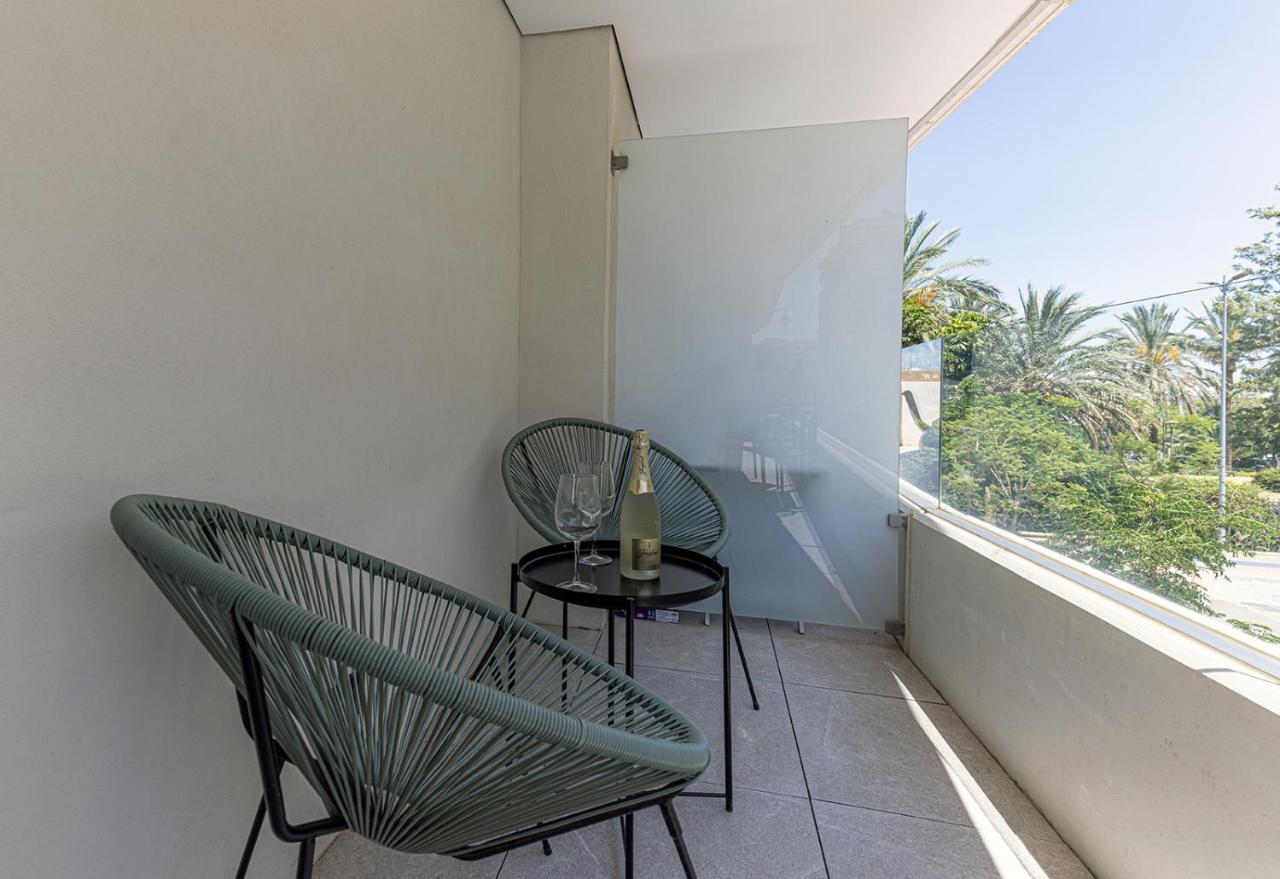 Stylish 2 Bedroom Apartment In Estepona Old Town Buitenkant foto