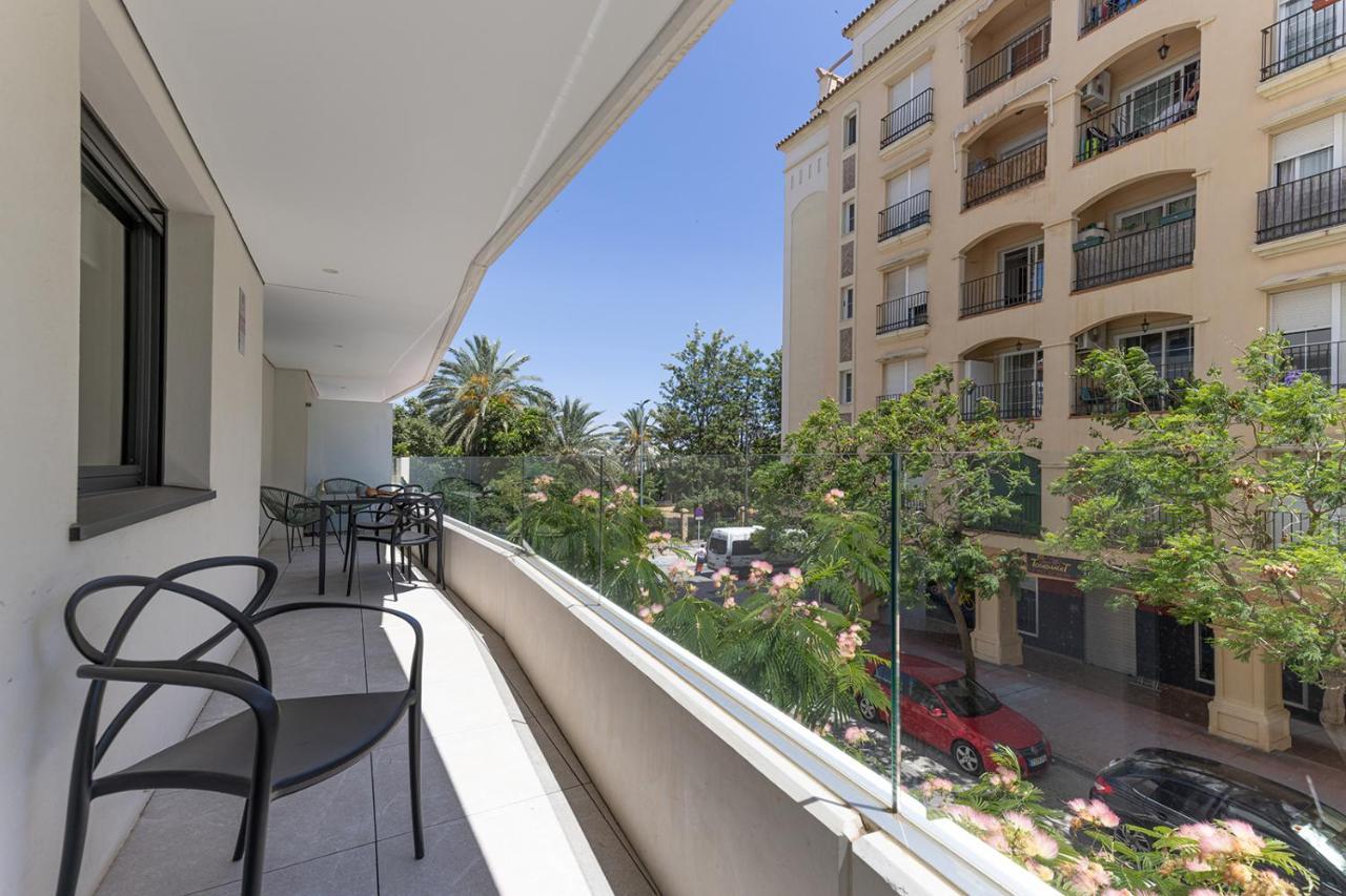 Stylish 2 Bedroom Apartment In Estepona Old Town Buitenkant foto